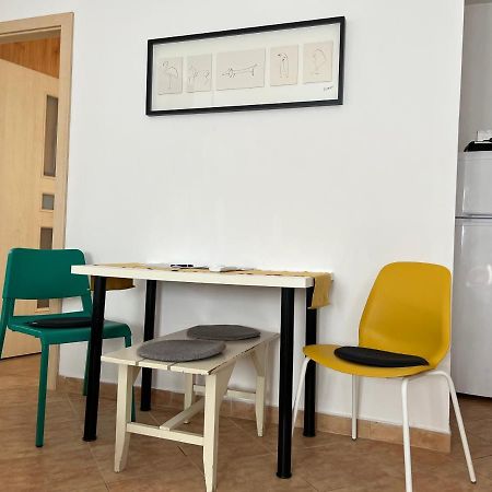 Wash House Apartman Gyor Bagian luar foto