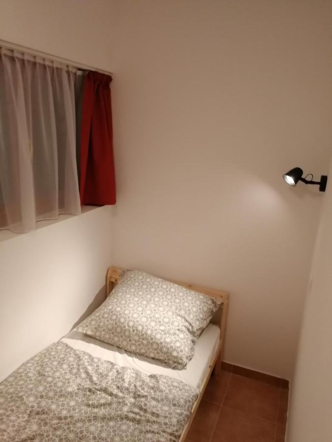 Wash House Apartman Gyor Bagian luar foto